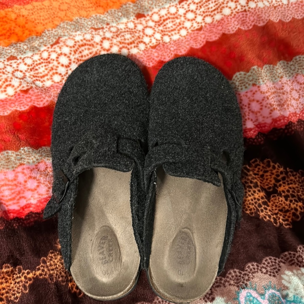 Beaver creek slides size 10